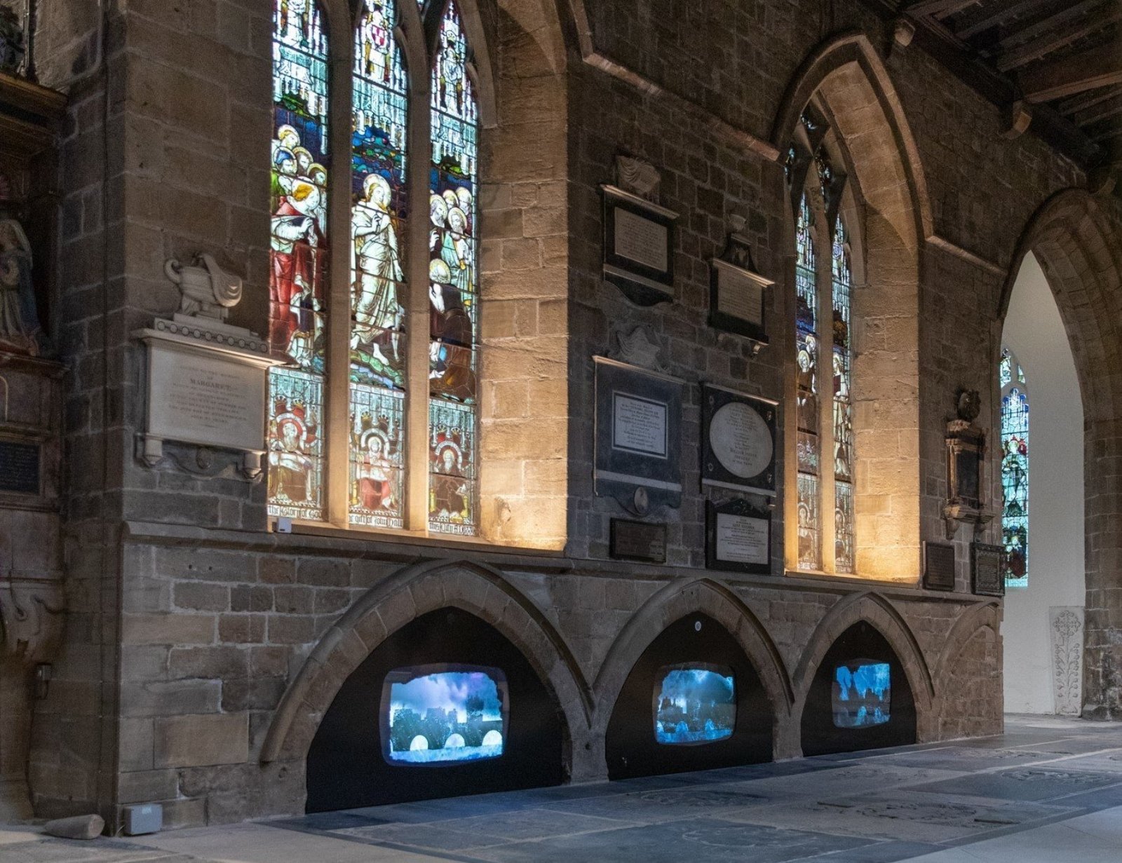 AV screens Newcastle Cathedral